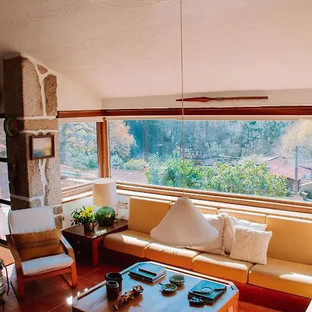 Just Like - Casa De Gouvim